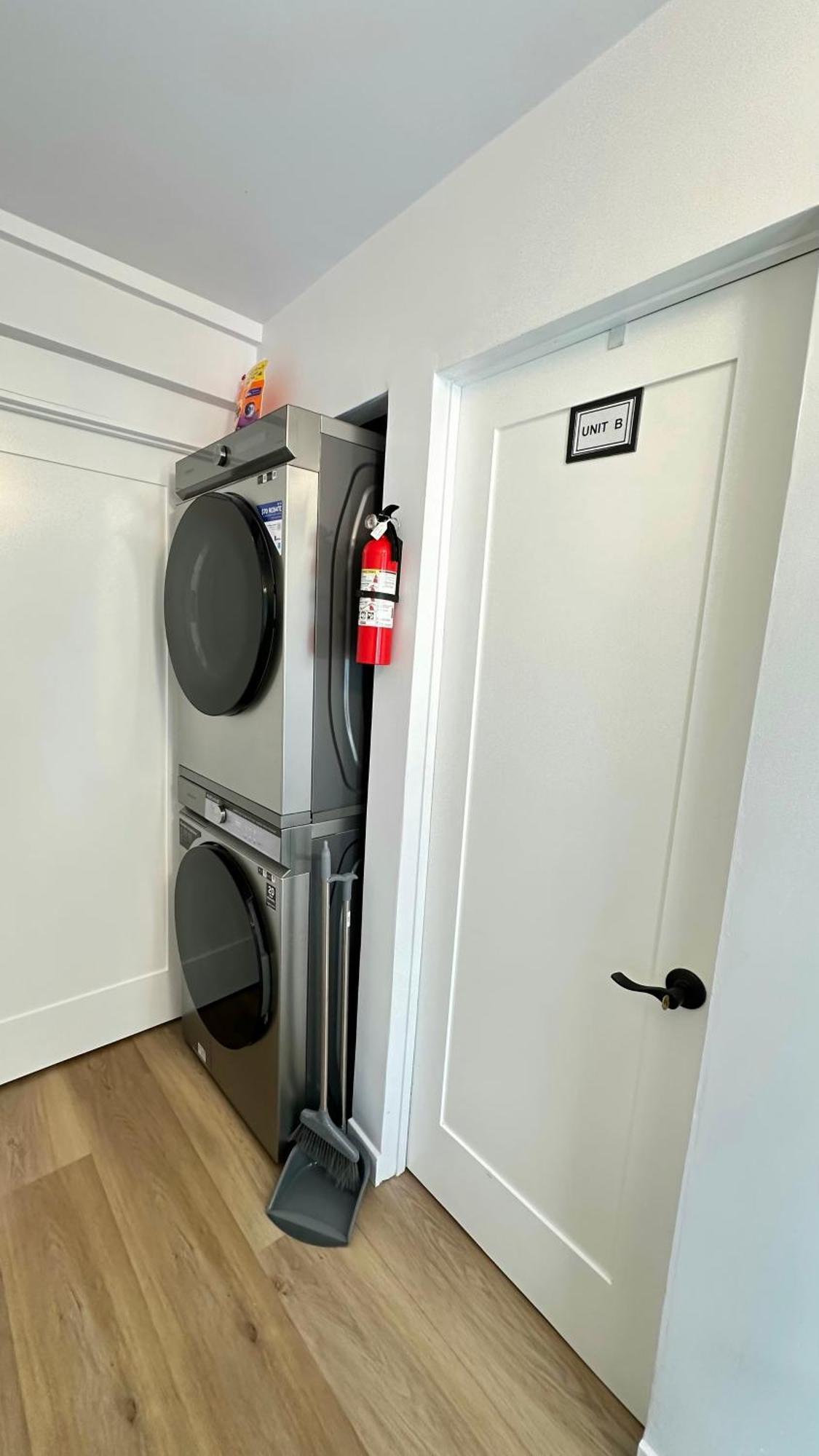 Modern 2Br Stylish & Cozy Unit Bed & Breakfast ลอสแอนเจลิส ภายนอก รูปภาพ