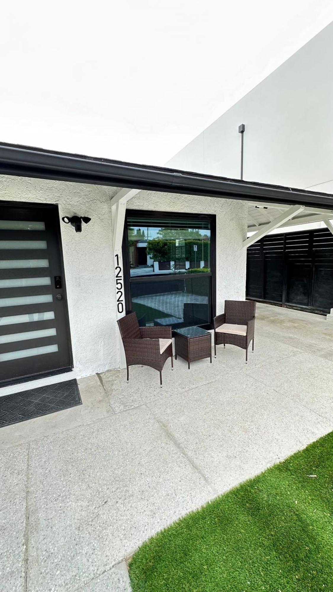 Modern 2Br Stylish & Cozy Unit Bed & Breakfast ลอสแอนเจลิส ภายนอก รูปภาพ